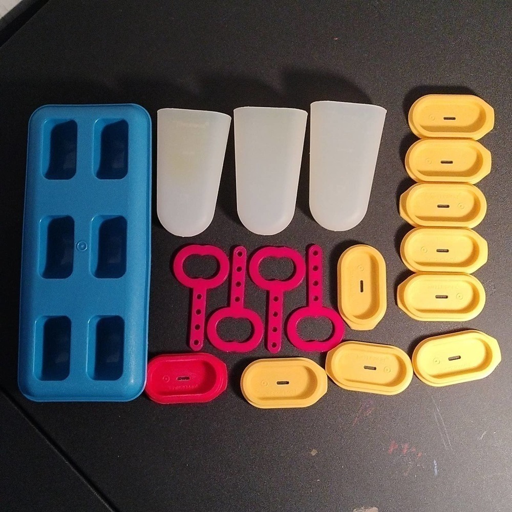 Tupperware Ice Tups popsicle maker REPLACEMENT PARTS 18 pcs (D7)